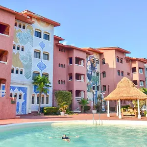 https://cancun-clipper-club.quintano-roohotels.com